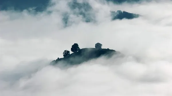 Mencari Ilmu Kebal dan Bisa Menghilang